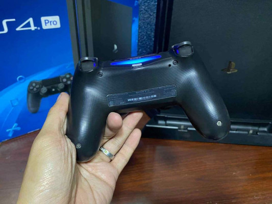 PS4 Pro 1TB JAILBREAK COMPLETE