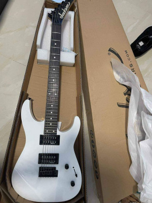 JACKSON ELECTRIC GUITAR (JS12 DINKY) WHITE FOR SALE!