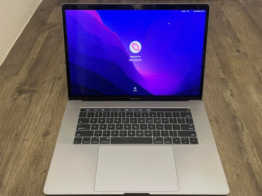 15-inch Macbook Pro 2016 with Touch bar