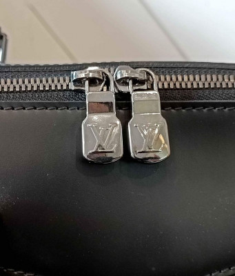 louis vuitton briefcase