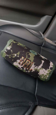 JBL CHARGE 5 good as new