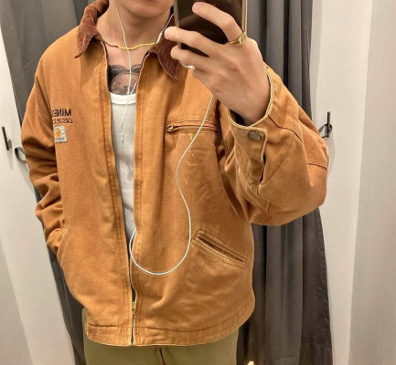 Carhartt (Patched) Detroit Jacket