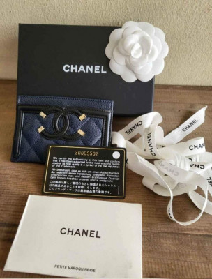 Authentic Chanel Caviar Card Holder Wallet