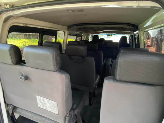 Rush sale 2017 commuter 3.0 manual