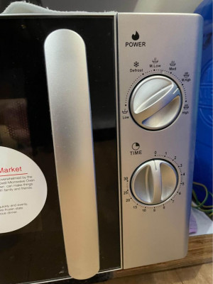 Throw Away Price American Home 20L Microwave Silver Colour