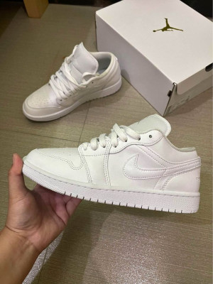 Women’s Air Jordan 1 low triple white