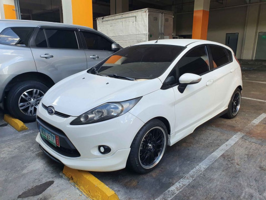 2013 Ford fiesta