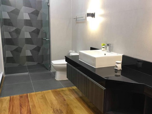 House and Lot - Quezon City