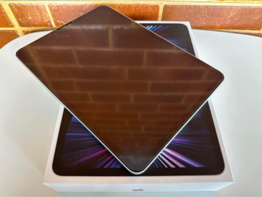 iPad Pro M1 11 inch 128GB Silver with Apple Magic Keyboard