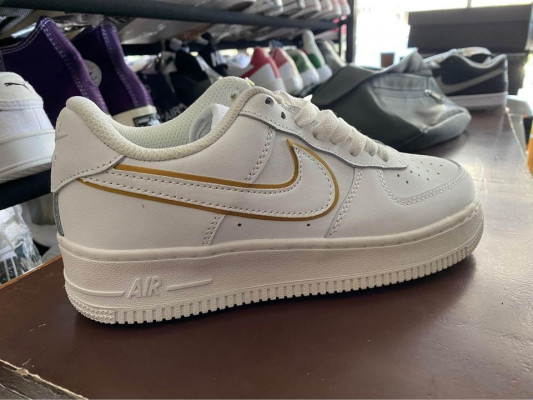 Airforce 1 womens Rush Sale‼️