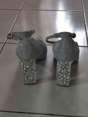 High Heels Shoes Size 8 Like New