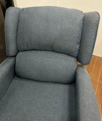 RECLINER CHAIR (preloved)