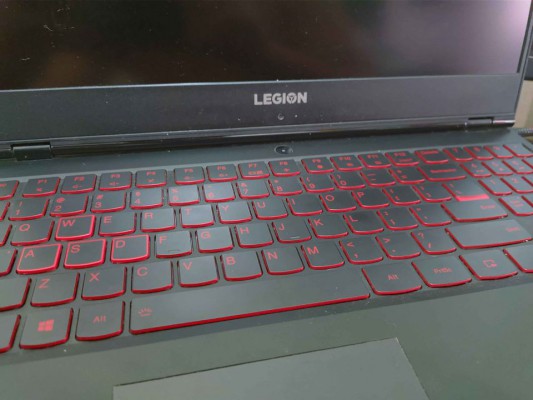 LENOVO LEGION RESCUER Y7000 gaming laptop