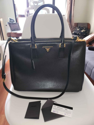 Black Large Prada Saffiano Lux