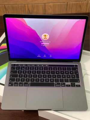 MacBook Pro 2022 Touch Bar