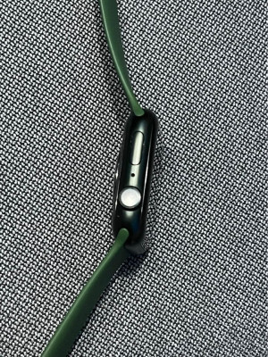 Apple Watch Series 7 45mm 96% BATT HEALTH