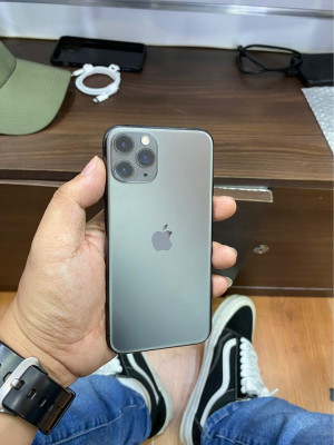 iPhone 11 Pro 256Gb - Color MidNight Green MAKINIS