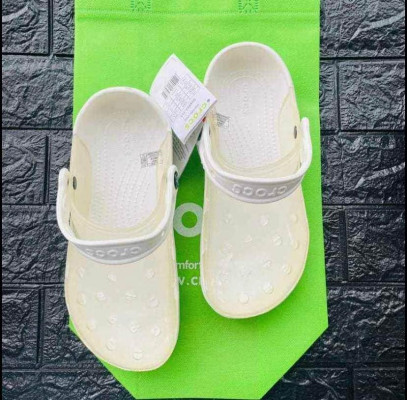 Crocs Translucent