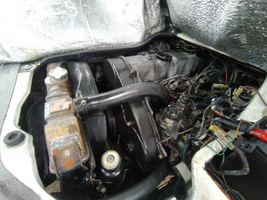 2012 Mitsubishi l300