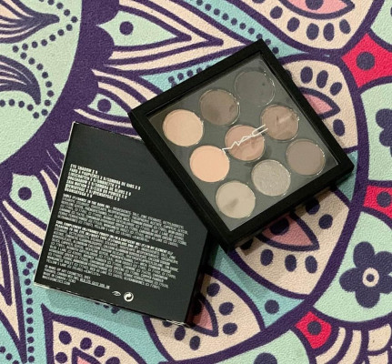 Eyeshadow x 9 Palette