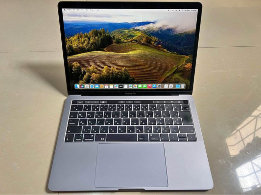 Macbook Pro 13’ 2019 Touchbar Quad-Core i5 8/256 Japan Spec