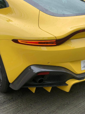 2020 Aston Martin vantage