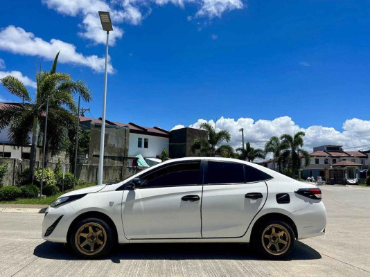 2020 Toyota vios mt (40t odo)