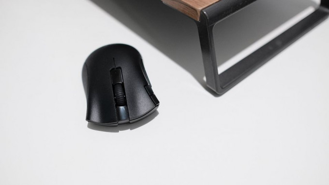 Razer Deathadder v2 x Hyperspeed