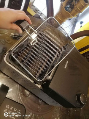 Selling Preloved Philips Air Fryer HD9210