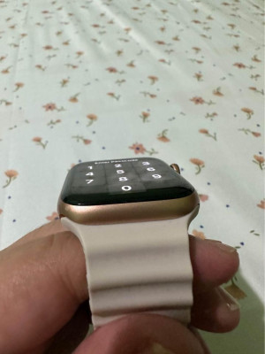 Apple watch SE 44mm GOLD