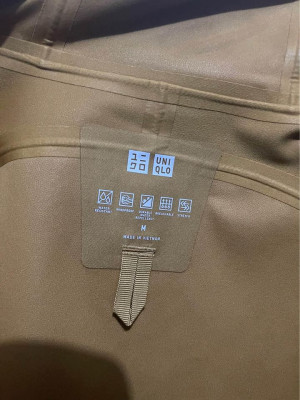 UNIQLO Blocktech Parka (3D Cut) (Medium) - 43 Yellow