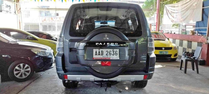 2014 Mitsubishi pajero