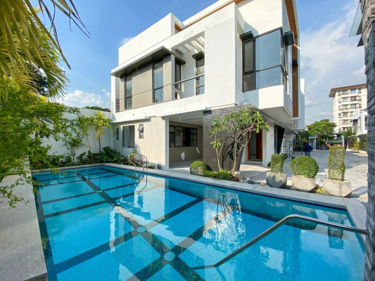 ⁣⁣Beautiful Modern House and Lot for Sale in Quezon City with Sparkling Pool