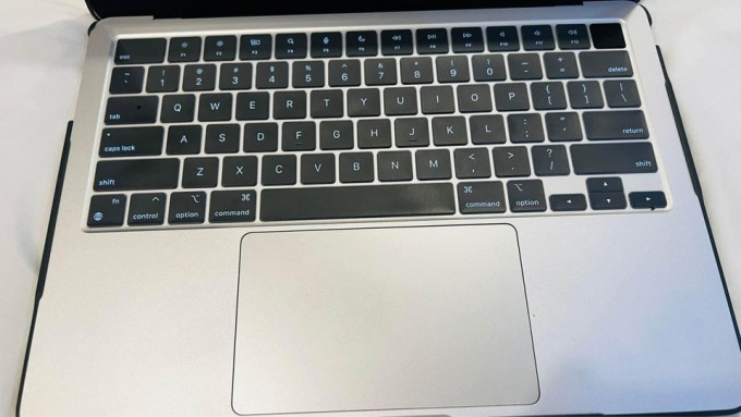 Macbook Air 2022 M2