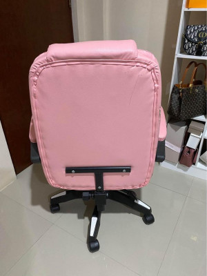 Preloved gaming chair