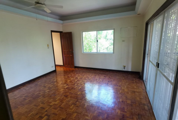 Brentville Residence for Sale