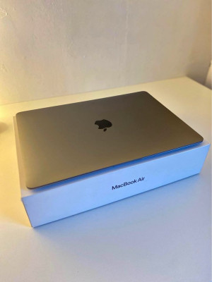 Macbook Air 2020 256GB 8GB RAM