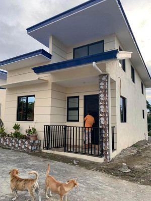 House and Lot For Sale