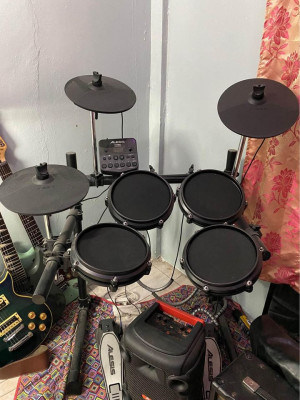 Alesis Turbo Mesh Kit electronic drums