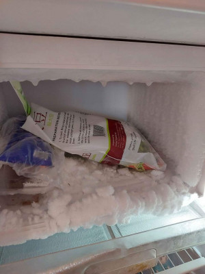 Condura Semi Automatic Defrost 5.6 cu. ft.