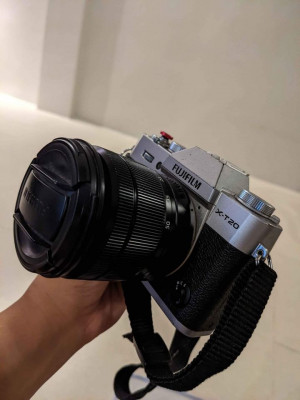 Fujifilm XT20 , kit lens with 2 original batteries