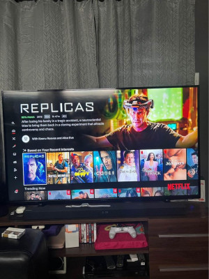 For sale Devant TV 55inch