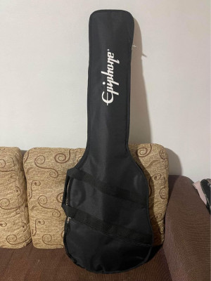 Selling my guitar bag epiphone brand new