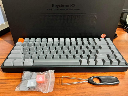 Keychron K2 Wireless RGB 75% Layout, Wired/Bluetooth (w/ freebie razer mouse)