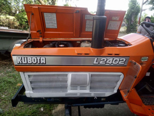 kubota L2402