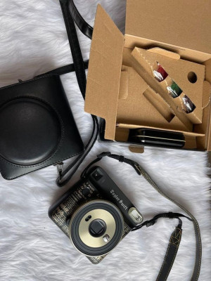 Instax SQ6 Taylor Swift edition