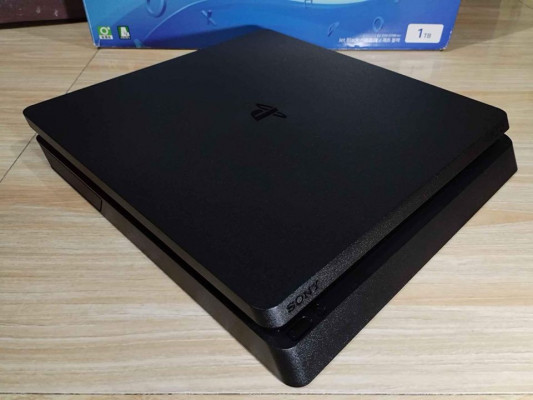 Ps4 slim 1tb for sale