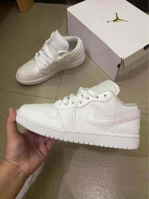 Women’s Air Jordan 1 low triple white