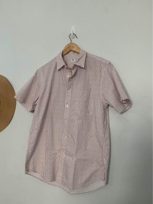 Preloved Uniqlo shortsleeves
