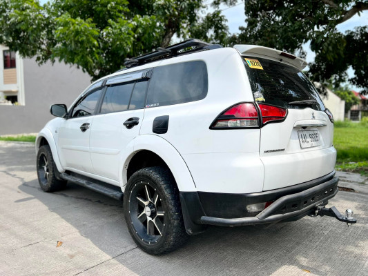 2014 Mitsubishi Montero GLSV